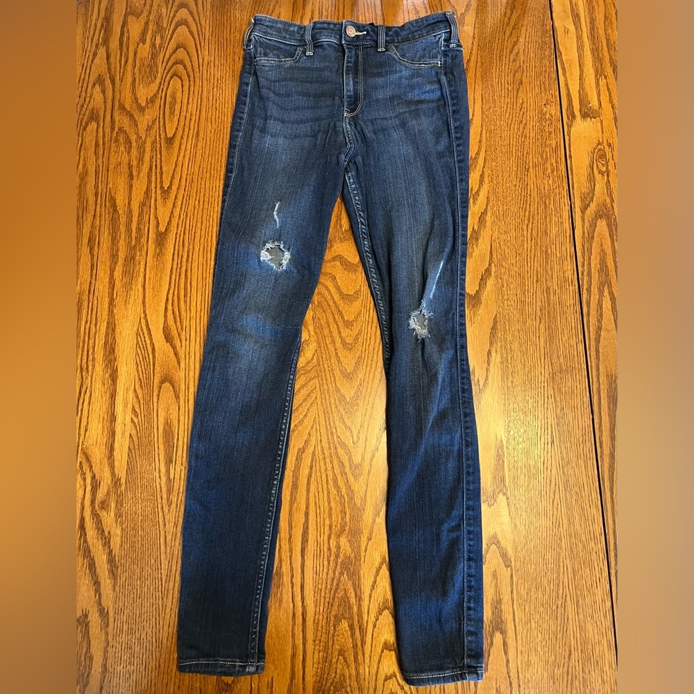 Women’s Hollister size 5R jeggings.